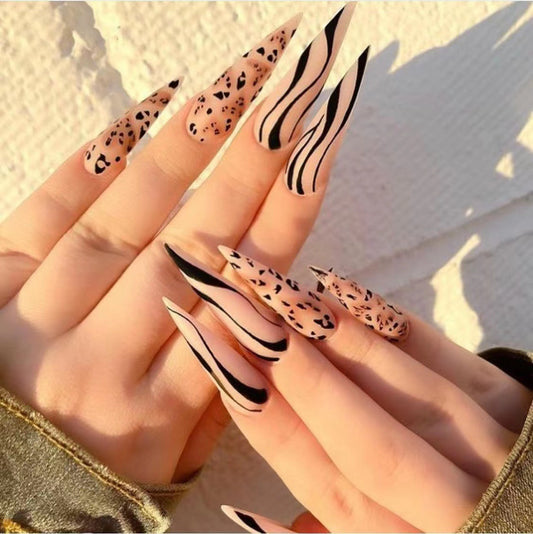 Stiletto Zebra Wave Nude Long Nails
